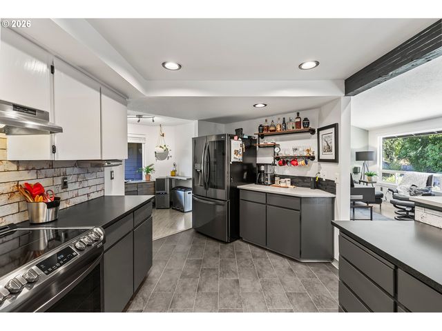 8517 Ne 28TH Pl, Vancouver, WA 98665