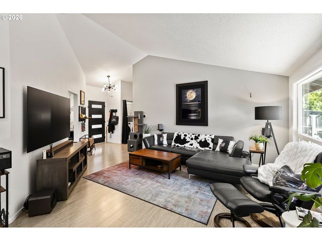 8517 Ne 28TH Pl, Vancouver, WA 98665