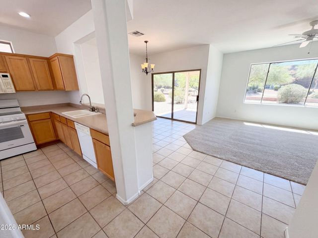 20863 N SEQUOIA CREST Drive, Surprise, AZ 85387