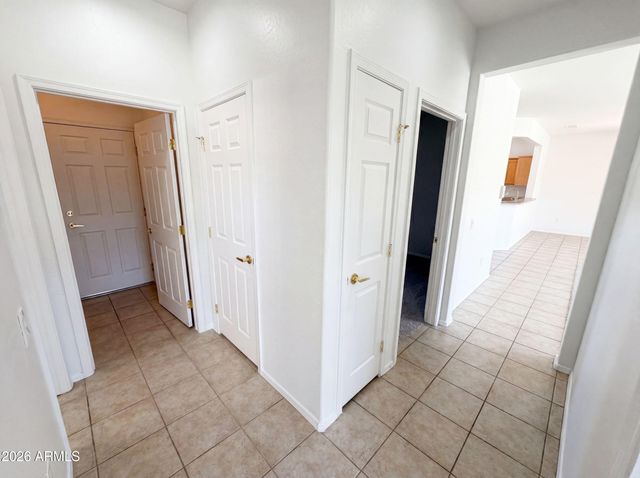 20863 N SEQUOIA CREST Drive, Surprise, AZ 85387