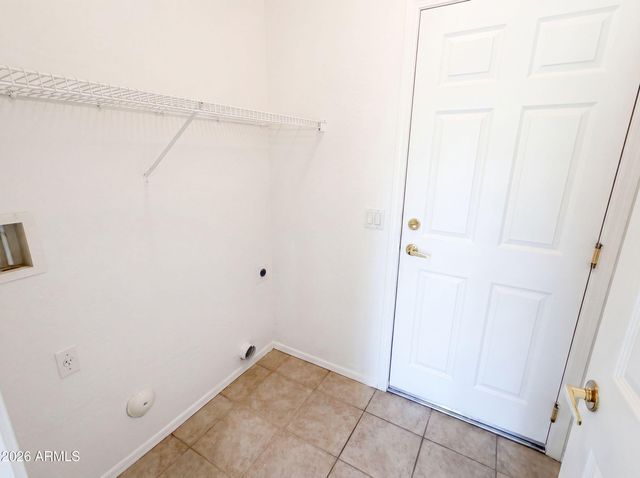 20863 N SEQUOIA CREST Drive, Surprise, AZ 85387