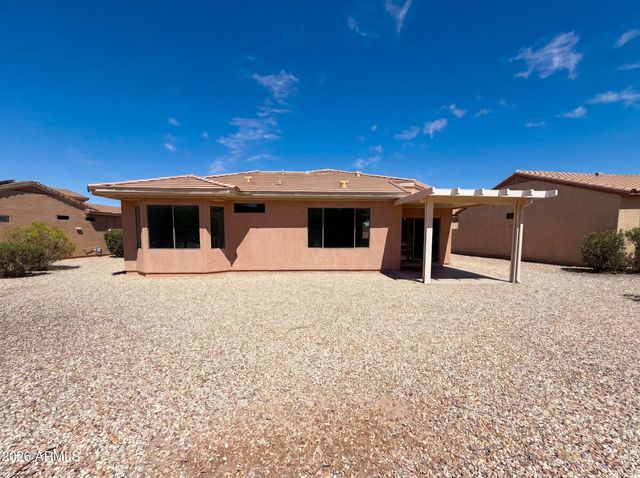 20863 N SEQUOIA CREST Drive, Surprise, AZ 85387