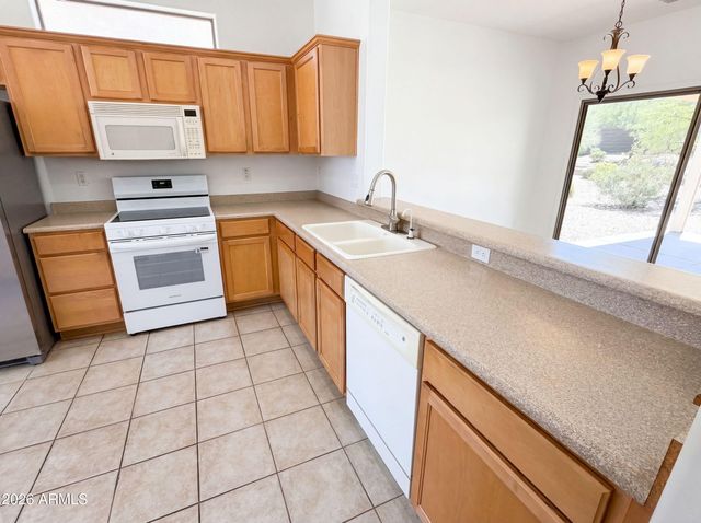 20863 N SEQUOIA CREST Drive, Surprise, AZ 85387