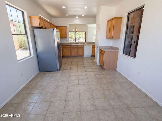 20863 N SEQUOIA CREST Drive, Surprise, AZ 85387
