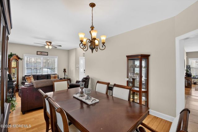 95 Savannah Road, Toms River, NJ 08757