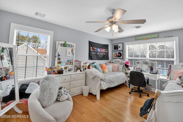 95 Savannah Road, Toms River, NJ 08757