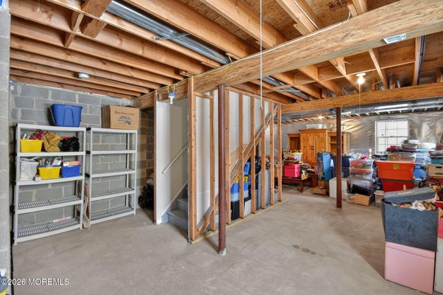 95 Savannah Road, Toms River, NJ 08757