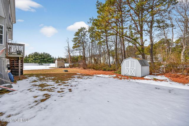 95 Savannah Road, Toms River, NJ 08757