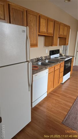 104 W Edwards Street, Litchfield, IL 62056