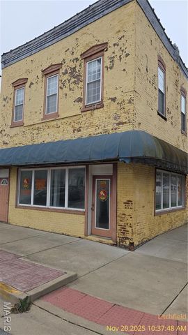 104 W Edwards Street, Litchfield, IL 62056