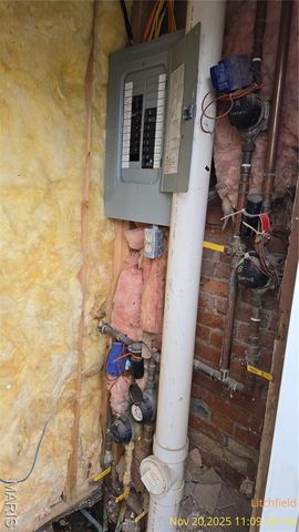 104 W Edwards Street, Litchfield, IL 62056