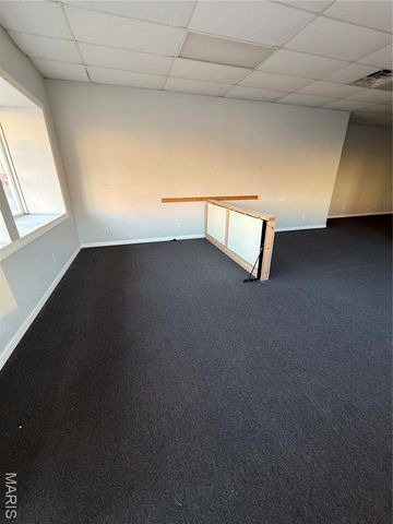 104 W Edwards Street, Litchfield, IL 62056