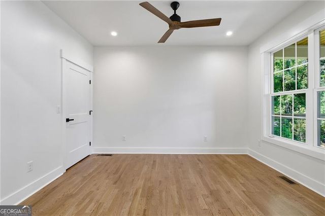 2183 Deep Woods Way, Marietta, GA 30062