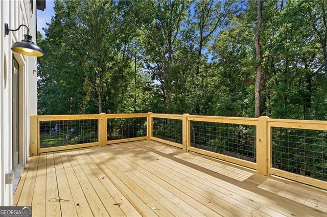 2183 Deep Woods Way, Marietta, GA 30062