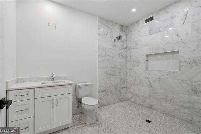2183 Deep Woods Way, Marietta, GA 30062