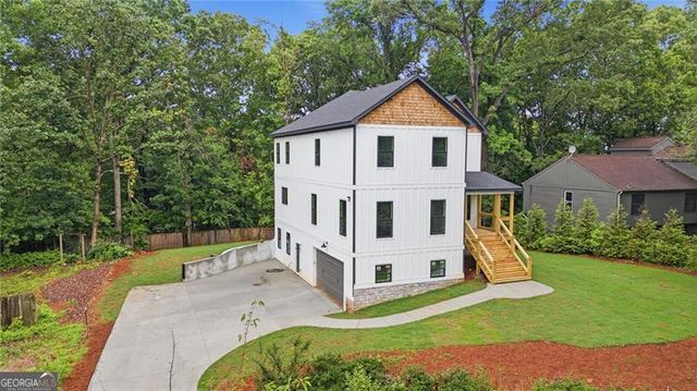 2183 Deep Woods Way, Marietta, GA 30062