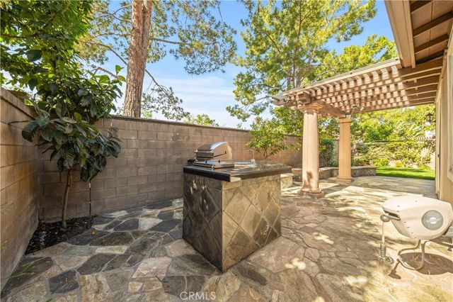 8 Healdsbury, Irvine, CA 92602