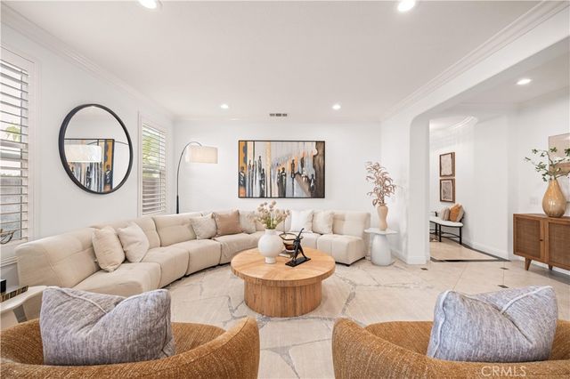 8 Healdsbury, Irvine, CA 92602