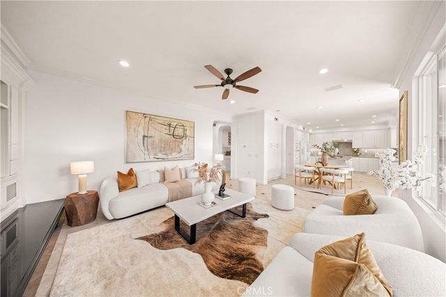 8 Healdsbury, Irvine, CA 92602