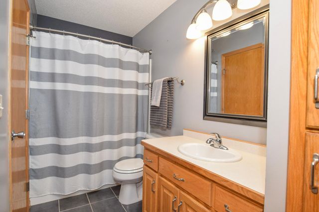 38615 Henna Circle, North Branch, MN 55056