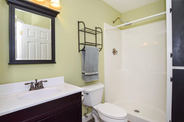 38615 Henna Circle, North Branch, MN 55056