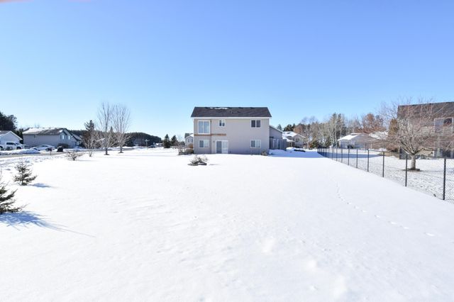 38615 Henna Circle, North Branch, MN 55056