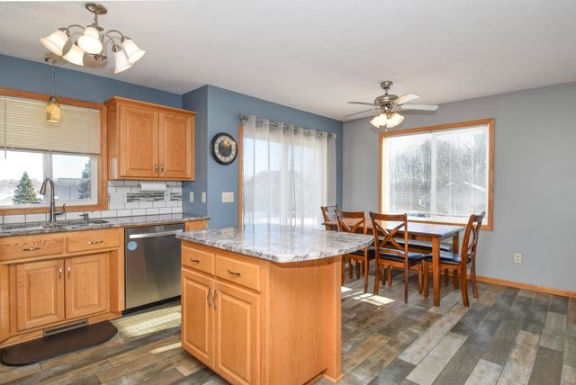 38615 Henna Circle, North Branch, MN 55056