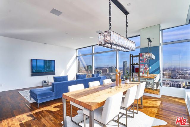 900 W Olympic Boulevard 34A, Los Angeles, CA 90015