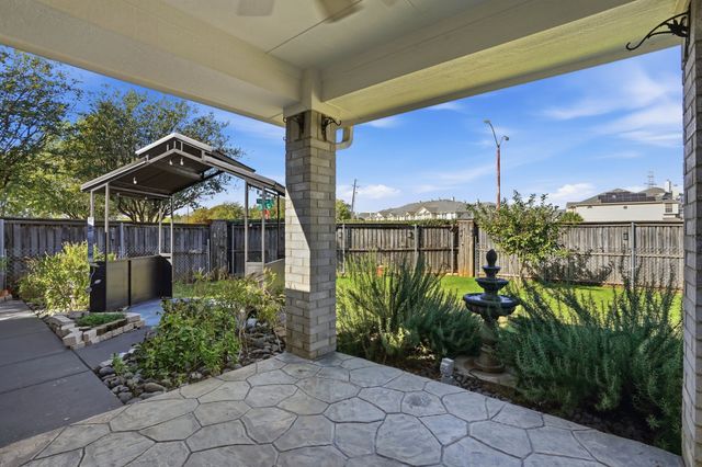 12701 Beech Tree Lane, Euless, TX 76040