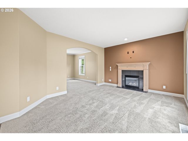 16707 Se BALDRY St, Portland, OR 97236