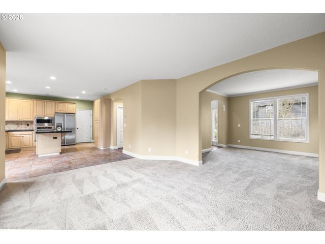 16707 Se BALDRY St, Portland, OR 97236