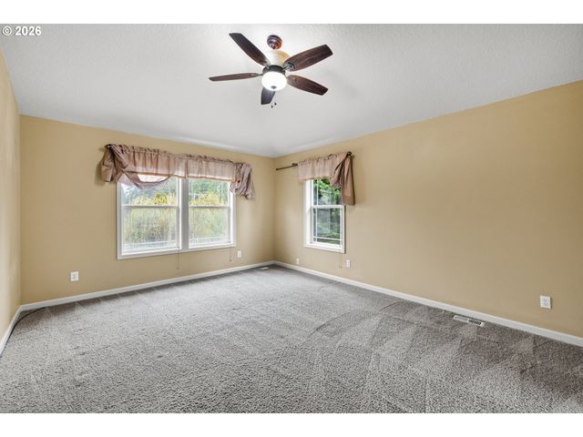 16707 Se BALDRY St, Portland, OR 97236