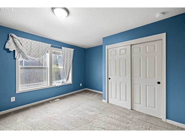 16707 Se BALDRY St, Portland, OR 97236