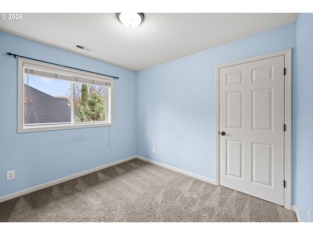 16707 Se BALDRY St, Portland, OR 97236