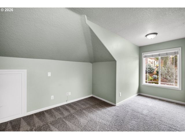 16707 Se BALDRY St, Portland, OR 97236