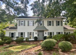 211 Greenwood Pl, Hattiesburg, MS 39402