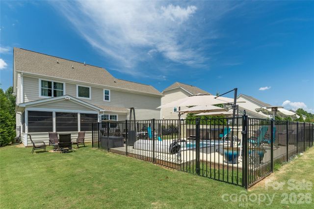 137 Flora Vista Drive, Mooresville, NC 28117