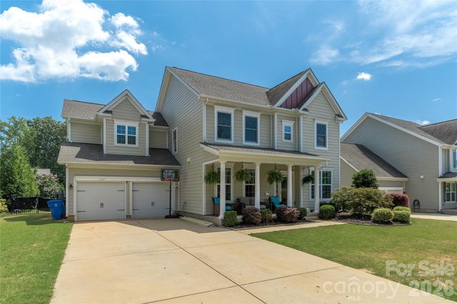137 Flora Vista Drive, Mooresville, NC 28117