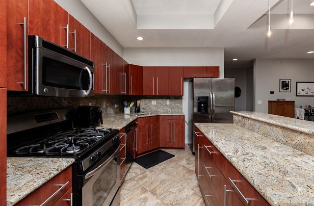 640 S 50th Street 2203, West Des Moines, IA 50265