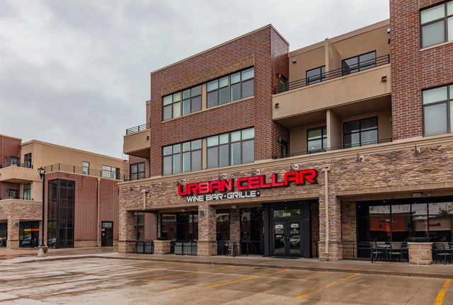640 S 50th Street 2203, West Des Moines, IA 50265