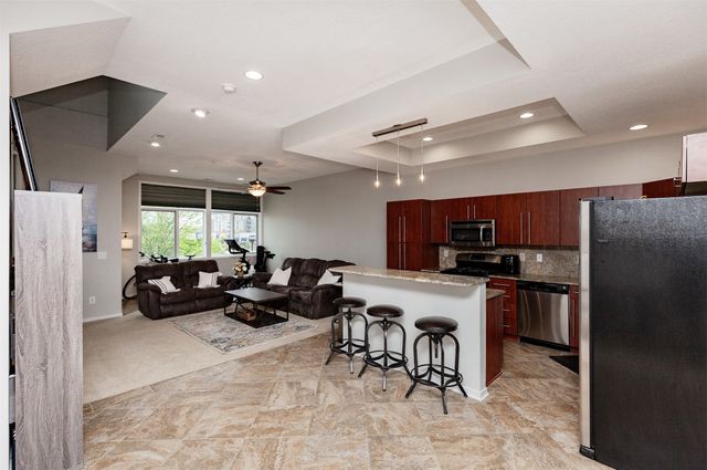 640 S 50th Street 2203, West Des Moines, IA 50265