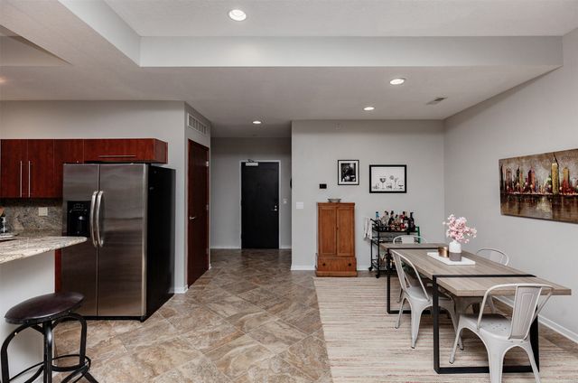 640 S 50th Street 2203, West Des Moines, IA 50265