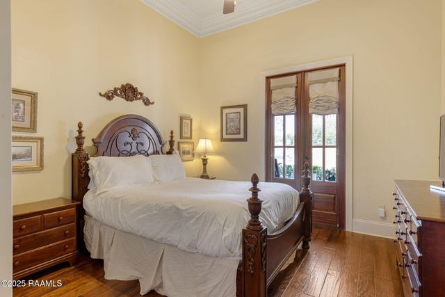 404 Dunnottar Place, Lafayette, LA 70503