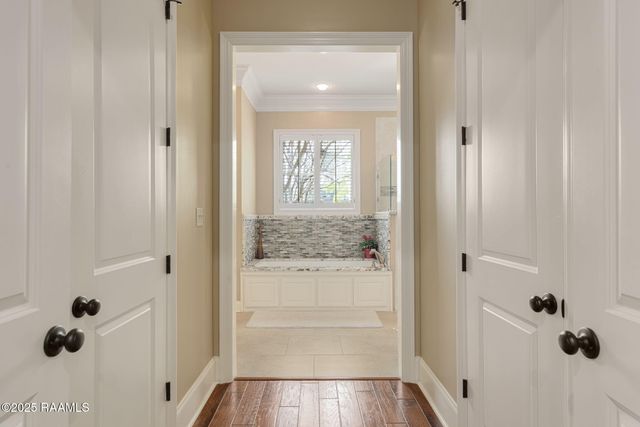 404 Dunnottar Place, Lafayette, LA 70503