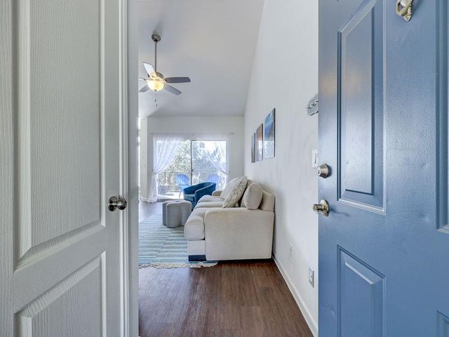 6000 Shepherd Mountain CV 1708, Austin, TX 78730
