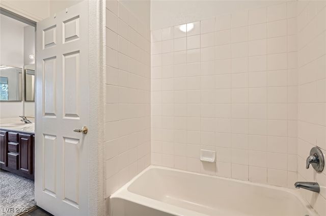 3924 Quiet Pine Street 201, Las Vegas, NV 89108