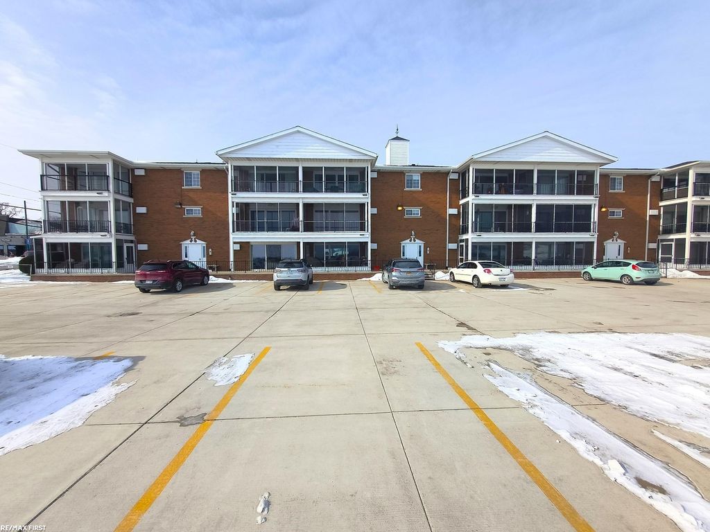 165 S Water Street 303, Marine City, MI 48039