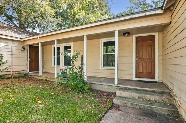 2717 Old Houston Road, Huntsville, TX 77340