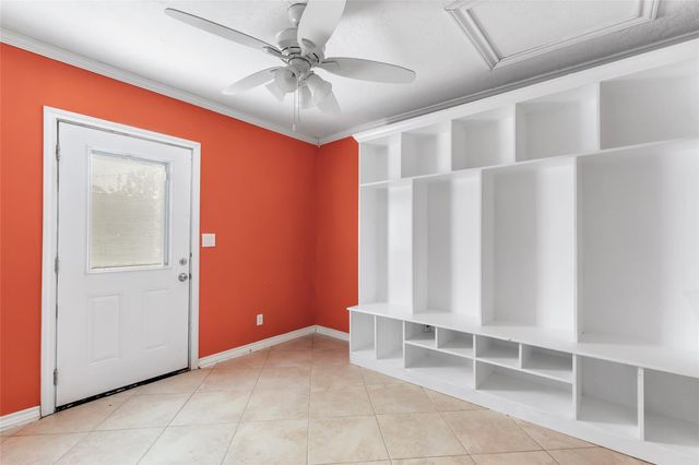 2717 Old Houston Road, Huntsville, TX 77340