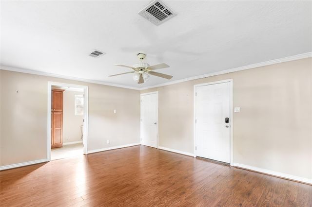 2717 Old Houston Road, Huntsville, TX 77340